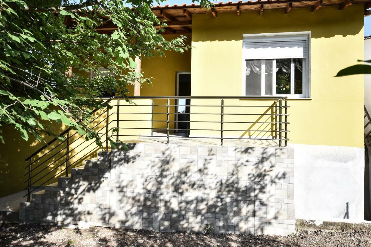 Martha'S Villa Nea Iraklitsa Exterior foto